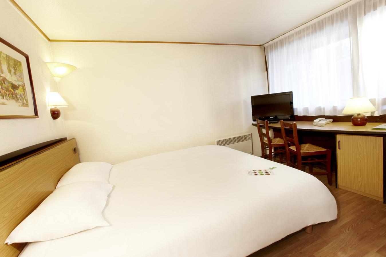 Campanile Epernay - Dizy 51530 Hotel Quarto foto